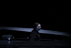 Αποκλειστικό: Οι πρώτες φωτογραφίες από τη νέα παράσταση της Άννας Κοκκίνου «REM/κήπος»