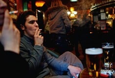 H εξέγερση των αντικαπνιστών ξεκίνησε στην Αυστρία