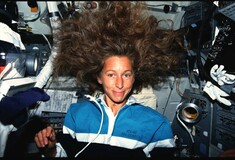 Η αστροναύτης Marsha Ivins κατέβηκε από το διάστημα για να μας μιλήσει