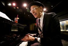 Άλλο «cool» κι άλλο «Τζεφ Γκόλντμπλουμ cool»: Τη μέρα σταρ του Χόλιγουντ, τη νύχτα τζαζ πιανίστας
