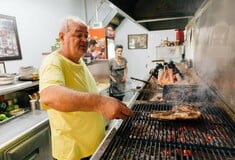 Τρία κρυμμένα μέρη της Αθήνας με απρόσμενα καλό και φθηνό φαγητό