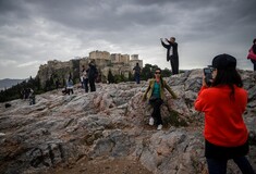 Κεραυνός έπεσε στην Ακρόπολη - Πληροφορίες για τραυματίες