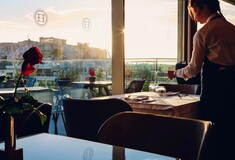 XFloor: Δείπνο με θέα στον δέκατο όροφο του ξενοδοχείου Electra Athens