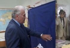Εκλογές 2019: Ο Παναγιώτης Ψωμιάδης πήγε να ψηφίσει με τον Γιάννη Φλωρινιώτη