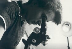 Rosalind Franklin: Η «σβησμένη» υπογραφή πίσω από δύο Νόμπελ