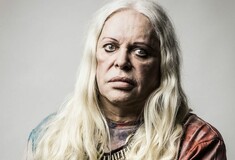 Ο «πανδρόγυνος» θρύλος της μουσικής Genesis P-Orridge μιλά στην έντυπη LIFO