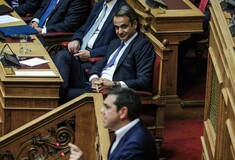 Βουλή: Πολιτικό «μποξ» Μητσοτάκη - Τσίπρα για ΕΥΠ, Θάνου και μετακλητούς