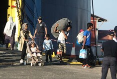 Πέτσας: Οι έξι ειδικές ρυθμίσεις για το άσυλο στους πρόσφυγες