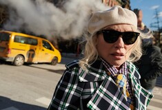 Η Ντέμπι Χάρι ως απόλυτη Βασίλισσα της Νέας Υόρκης από τον σκηνοθέτη της «Ιστορίας γάμου»