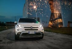 Με το νέο Fiat 500X είσαι μόνιμα online