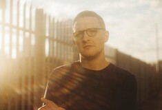 O Floating Points θα ήθελε περισσότερος κόσμος να ξεσηκώνεται με τη μουσική