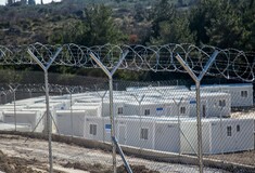 Μεταναστευτικό: Η κυβέρνηση επιτάσσει χώρους για κλειστά κέντρα στα νησιά