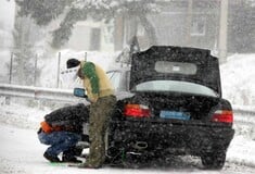 Κακοκαιρία Ζηνοβία: Χάος στην Αθηνών-Λαμίας - Κλειστή και στα δύο ρεύματα λόγω σφοδρής χιονόπτωσης