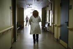 Τρία κρούσματα κοροναϊού στην Ελλάδα - Θετικός και ο γιος της 38χρονης