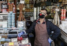 Κορωνοϊός στην Ελλάδα: Ποιες επιχειρήσεις λειτουργούν κανονικά