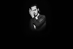 Nick Cave: «Σ’ αυτή την απομόνωση εμφανίζεται η ίδια η ουσία μας και μας ρωτά τι θέλουμε να κρατήσουμε και τι όχι»