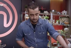 MasterChef: «Πρακτικά τυφλός» μαγείρεψε μπροστά στους κριτές και πήρε την ποδιά