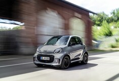 Η smart καλωσορίζει την εποχή της ηλεκτροκίνησης