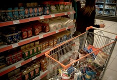 Ν. Παπαθανάσης για κορωνοϊό: Τα σούπερ μάρκετ δεν κλείνουν - Ψωνίστε μόνο ό,τι χρειάζεστε