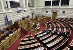 Βουλή: Αναβλήθηκε η συζήτηση για την ψήφο των αποδήμων