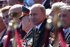 Οι Ρώσοι δίνουν το δικαίωμα στον Πούτιν να επεκτείνει την θητεία του ως το 2036