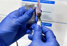Κικίλιας: 700 χιλ. δόσεις του εμβολίου της Οξφόρδης από τον Δεκέμβρη- Αν περάσει την 4η φάση
