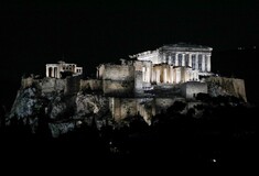 Ακρόπολη: Το «φως του 21ου αιώνα» αγκαλιάζει τον Ιερό Βράχο