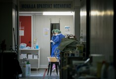 Κορωνοϊός: 51 νοσηλείες, μεγάλη διασπορά και «υπό διερεύνηση» κρούσματα προβληματίζουν τους ειδικούς