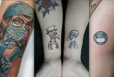 Ευφάνταστα, συγκινητικά, κωμικά: Άνθρωποι σε όλο τον κόσμο κάνουν τατουάζ για τον κορωνοϊό