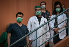 Σε 24ωρη απεργία οι νοσοκομειακοί γιατροί σήμερα - Συγκέντρωση στο υπουργείο Υγείας