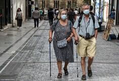 Πέτσας: Κανένα πρόσθετο μέτρο για τους άνω των 65 - Διέψευσε σενάρια για αποστολή SMS