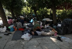 Πλατεία Βικτωρίας: Επιχείρηση εκκένωσης από τους πρόσφυγες