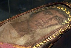 Αστράφτοντας κάτω απ' τον ήλιο