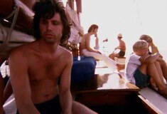 3 λεπτά στον παράδεισο γυμνοί, με τον Jim Morrison.