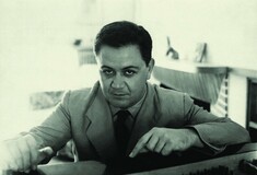 Ο Μάνος Χατζιδάκις είναι ο μεγάλος ηττημένος της σημερινής Ελλάδας. 