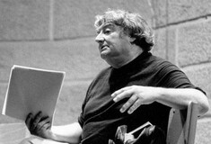 2005 : Πεθαίνει στο Παρίσι ο γάλλος συγγραφέας Jacques Lacarrière. 