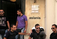 Αυτός που πούλησε τις φωτογραφίες του Ασλάνη