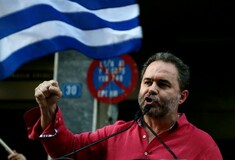5 λόγοι που ο Φωτόπουλος της ΔΕΗ θα ήταν τέλειος για ηθοποιός κωμικής σειράς