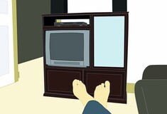 Η τηλεόραση μετά τη δουλειά, μας κάνει να αισθανόμαστε αποτυχημένοι