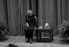  Λίγα λόγια για τη Μάγια Ανγκέλου