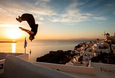 Red Bull Art of Motion στη Σαντορίνη