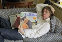 O Thurston Moore αγαπάει πολύ την ελληνική ποίηση