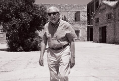 Τα νέον όνειρα του Στίβεν Αντωνάκος (1926-2013)