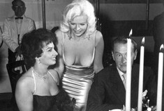 Jayne Mansfield - Sophia Loren: Το πρώτο δημόσιο nip slip στην ιστορία του Hollywood (1957)