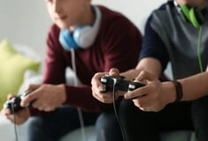 Έρευνα: Αγόρια που παίζουν video games κινδυνεύουν λιγότερο από κατάθλιψη - Αυξάνεται στα κορίτσια με τα social media