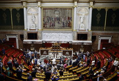 Γαλλία: Η Γερουσία ενέκρινε πρόταση νόμου της δεξιάς κατά του «ριζοσπαστικού ισλαμισμού»