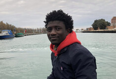 «Ψωμί και Νερό»: Το ταξίδι επιβίωσης κι ελπίδας ενός 16χρονου μετανάστη από τη Σενεγάλη στην Ιταλία