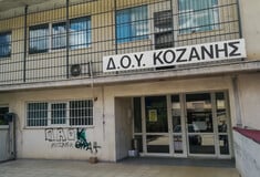 Επίθεση με τσεκούρι στη ΔΟΥ Κοζάνης: Πέθανε ο εφοριακός μετά από νοσηλεία 7 μηνών