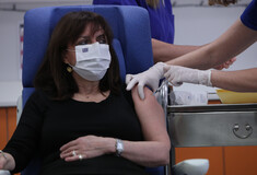 Εμβολιάστηκε η Πρόεδρος της Δημοκρατίας Κατερίνα Σακελλαροπούλου