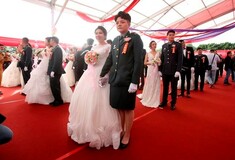 Ταϊβάν: Γεγονός οι δύο πρώτοι γάμοι ομοφυλόφιλων ζευγαριών στον στρατό